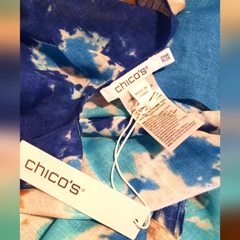 ✨️ MARKDOWN ITEM✨️ Tye Dye Printed Ruana ❤️ NWT - Picture 7 of 7